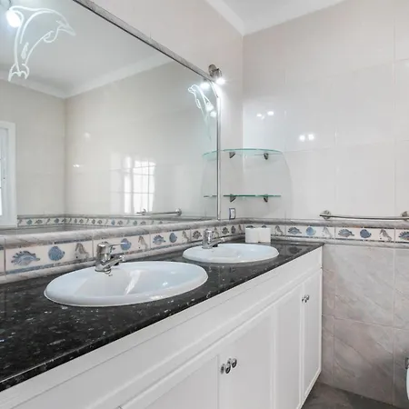 Atico Abrigos Apartman Los Abrigos