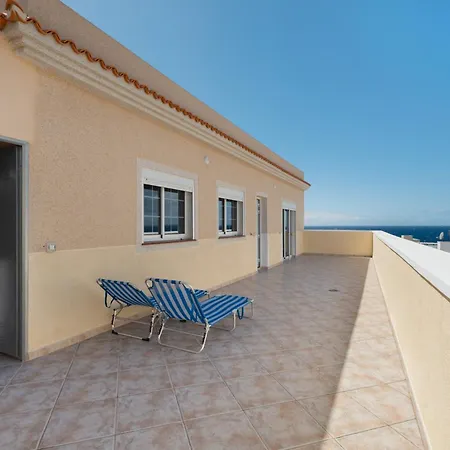 Atico Abrigos Apartman Los Abrigos