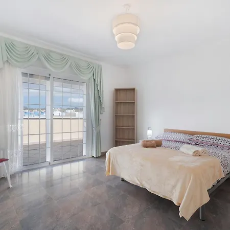 Apartman Atico Abrigos *